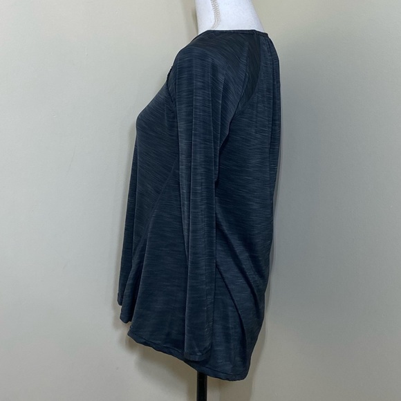 Betsey Johnson  performance spot gray top size Medium - Picture 2 of 7